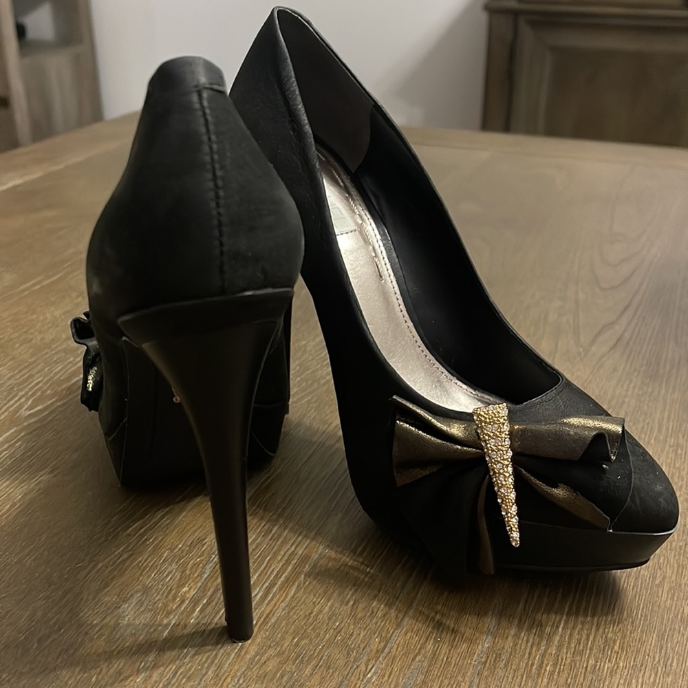 Rachel Roy Dragon Fly Heels